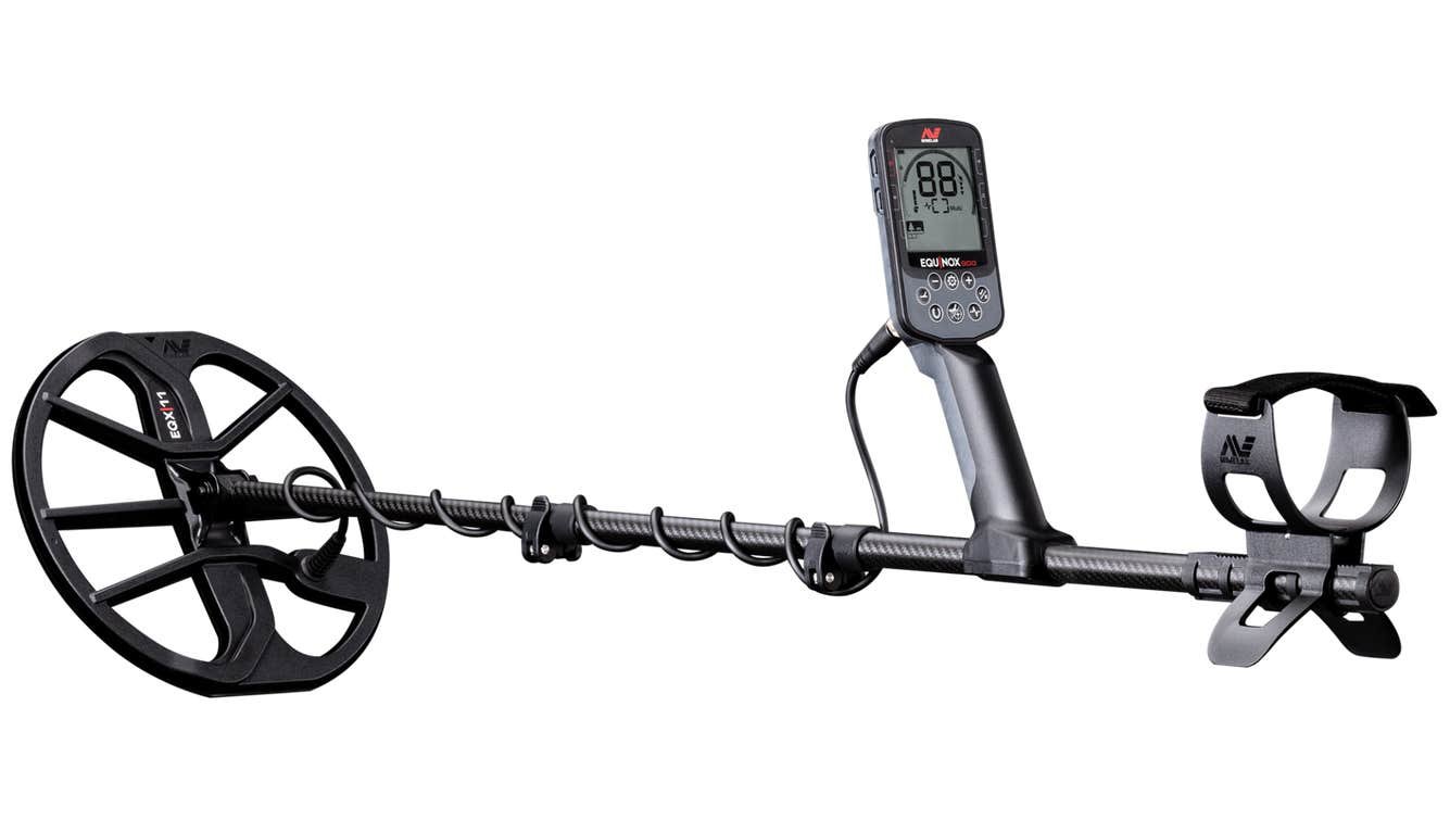 Minelab EQUINOX 900 ürün görünümü; paket içeriği siparişten önce doğrulanır